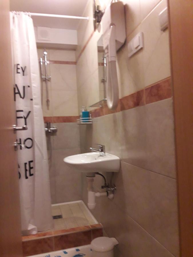Hostel Piero ลูบลิยานา ภายนอก รูปภาพ